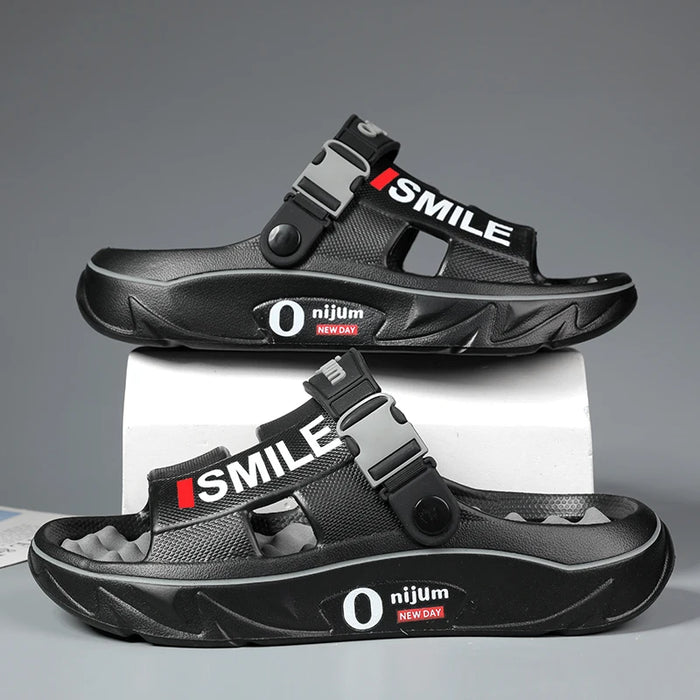 2025 New Men's Massage Slippers Indoor Outdoor Sandals Beach Comfortable Soft Slides Clogs Casual Shoes Men Women Home Slippers